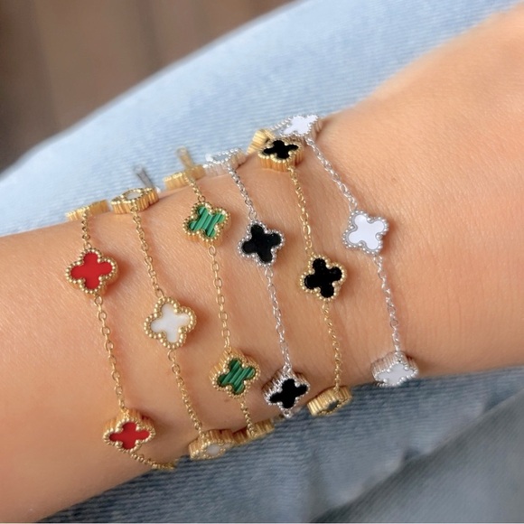 🎄 HOLIDAY PICK 🎄 Last 3 🔥 Black Clover Bracelet Double Sided Petite Clover - Picture 6 of 10